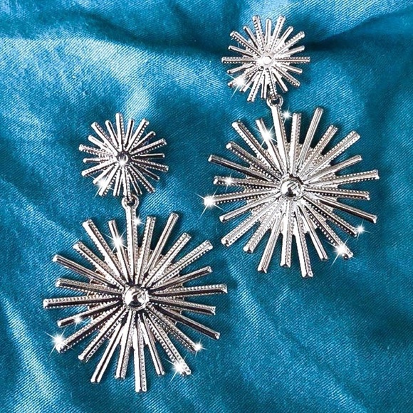 Any 4/$25! Silver Double Starburst Statement Party Drop Stud Earrings - Picture 2 of 6